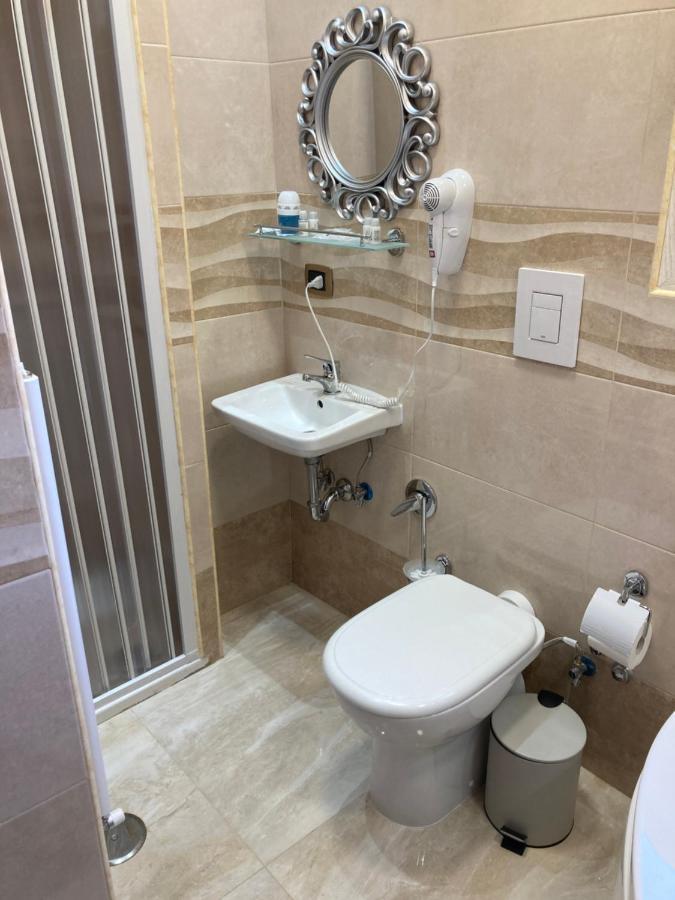 B&B La Reggia Di Rihanna Spa 卡塞塔 外观 照片