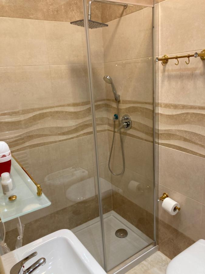 B&B La Reggia Di Rihanna Spa 卡塞塔 外观 照片