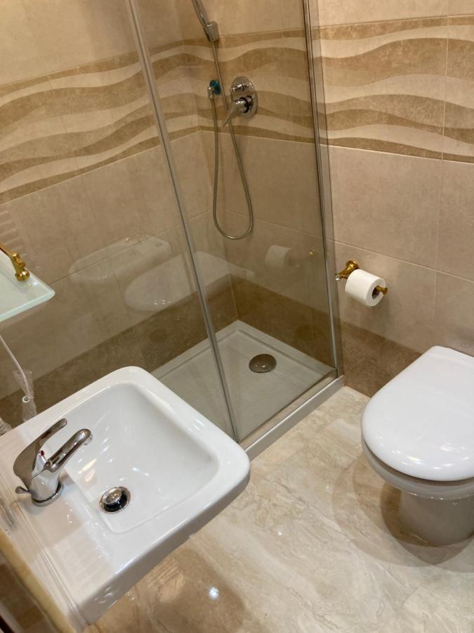B&B La Reggia Di Rihanna Spa 卡塞塔 外观 照片