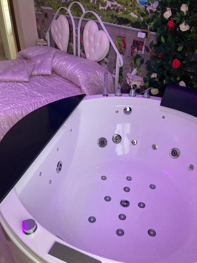 B&B La Reggia Di Rihanna Spa 卡塞塔 外观 照片