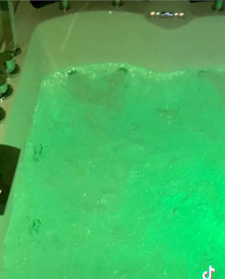 B&B La Reggia Di Rihanna Spa 卡塞塔 外观 照片