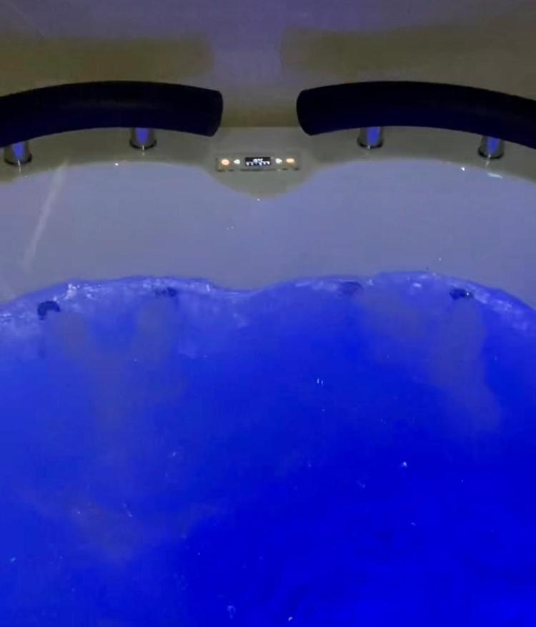 B&B La Reggia Di Rihanna Spa 卡塞塔 外观 照片